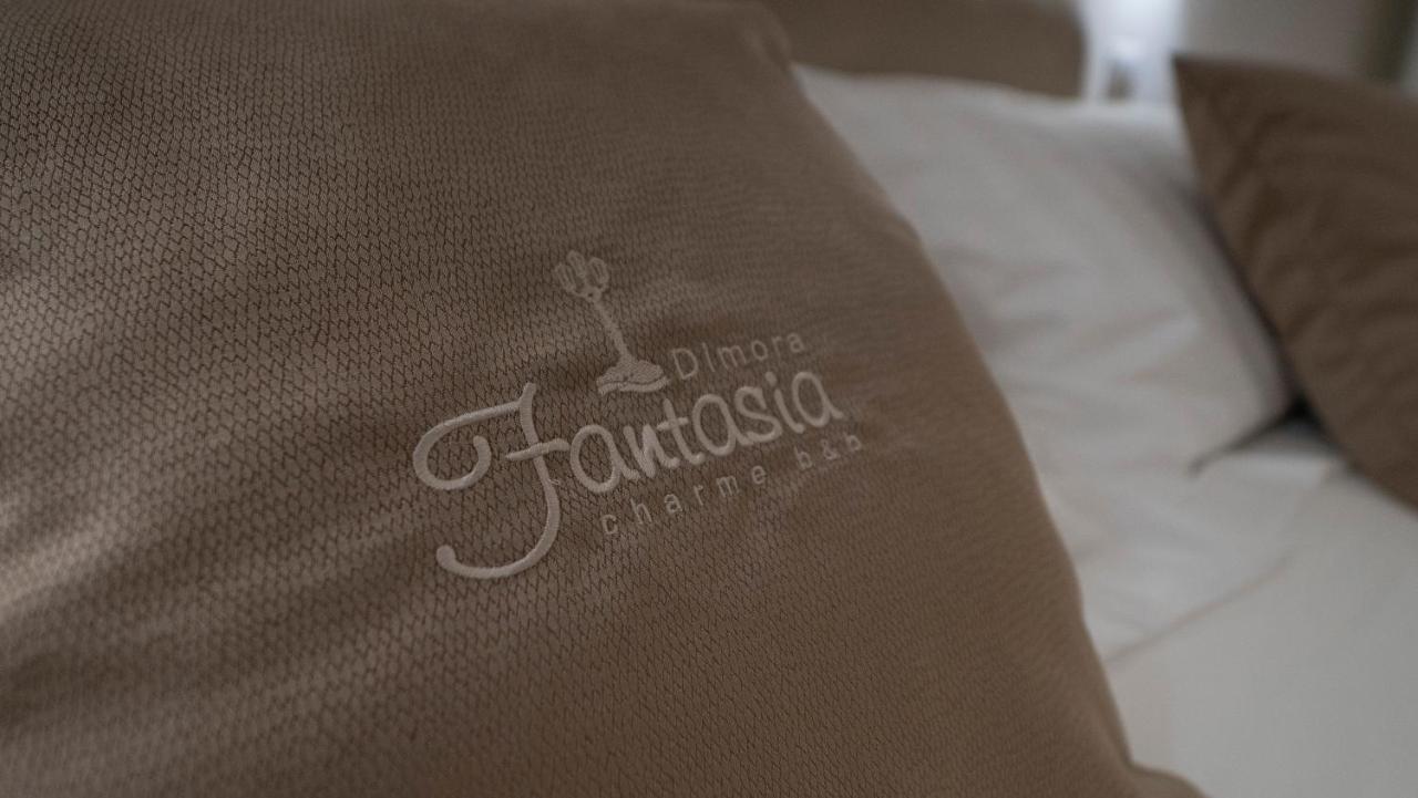 Dimora Fantasia Charme B&B Bari Exterior foto