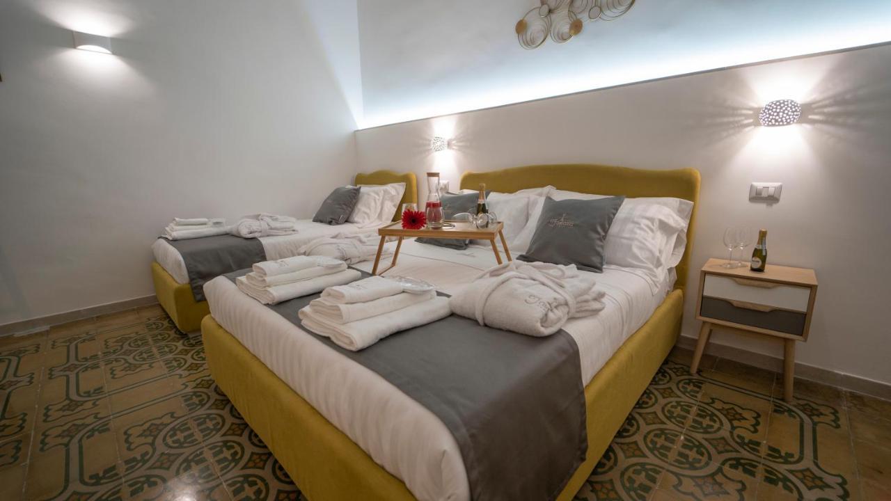 Dimora Fantasia Charme B&B Bari Exterior foto